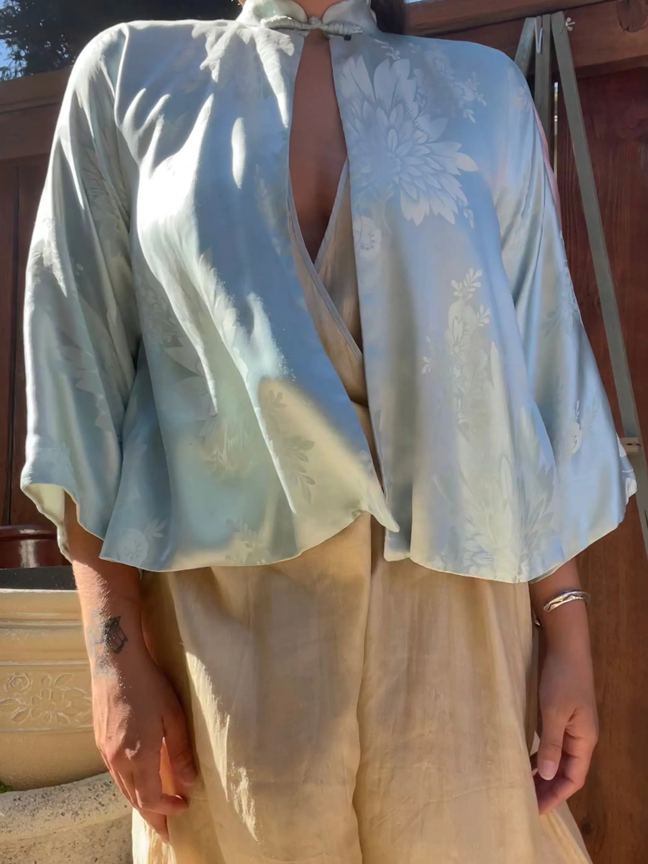 1920s 'Gumps of Honolulu & San Francisco’ Sumptuous Chrysanthemum Printed Silk Bell Sleeve Jacket
