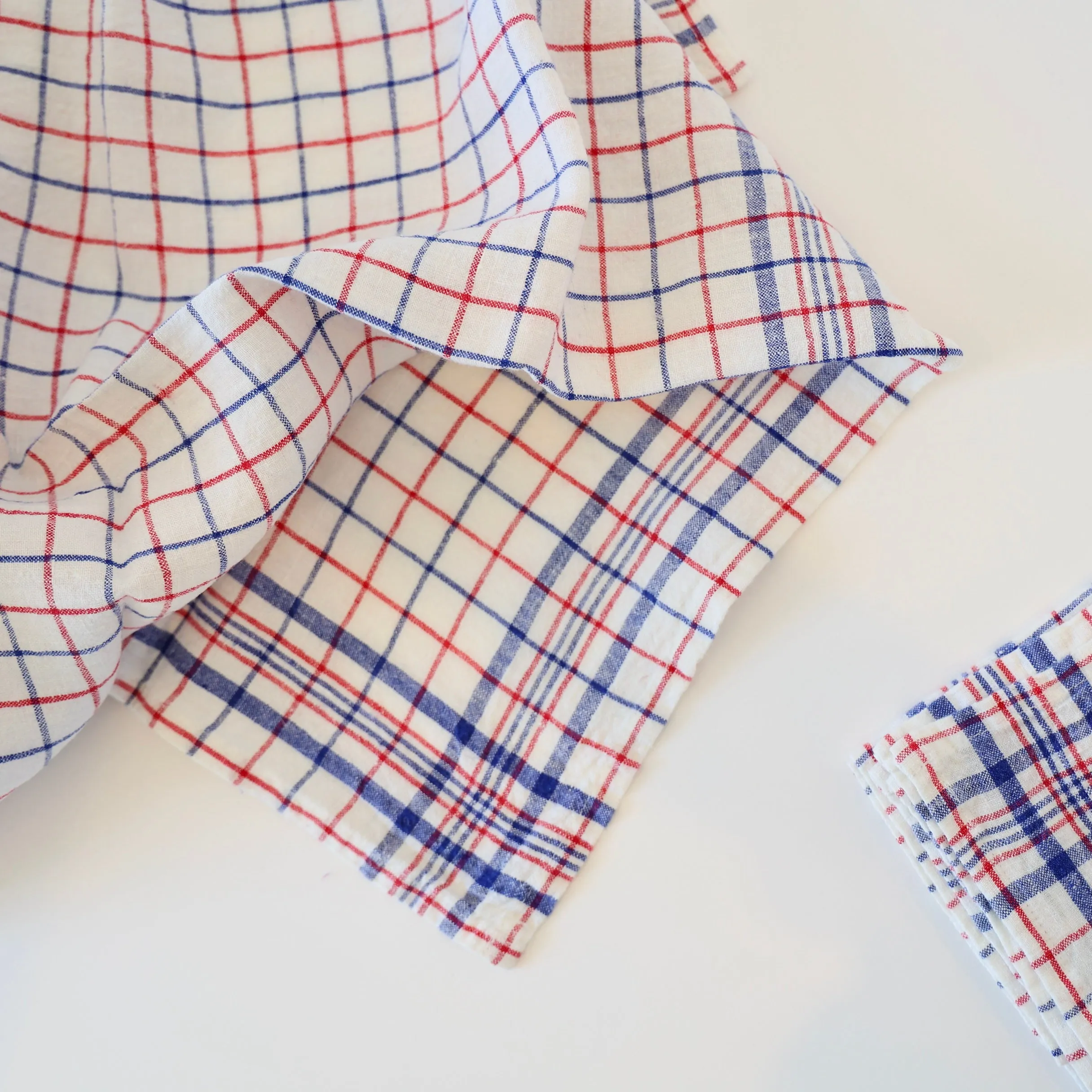 Caravan Set of Two Linen Kitchen Towels - Red/Blue Plaid