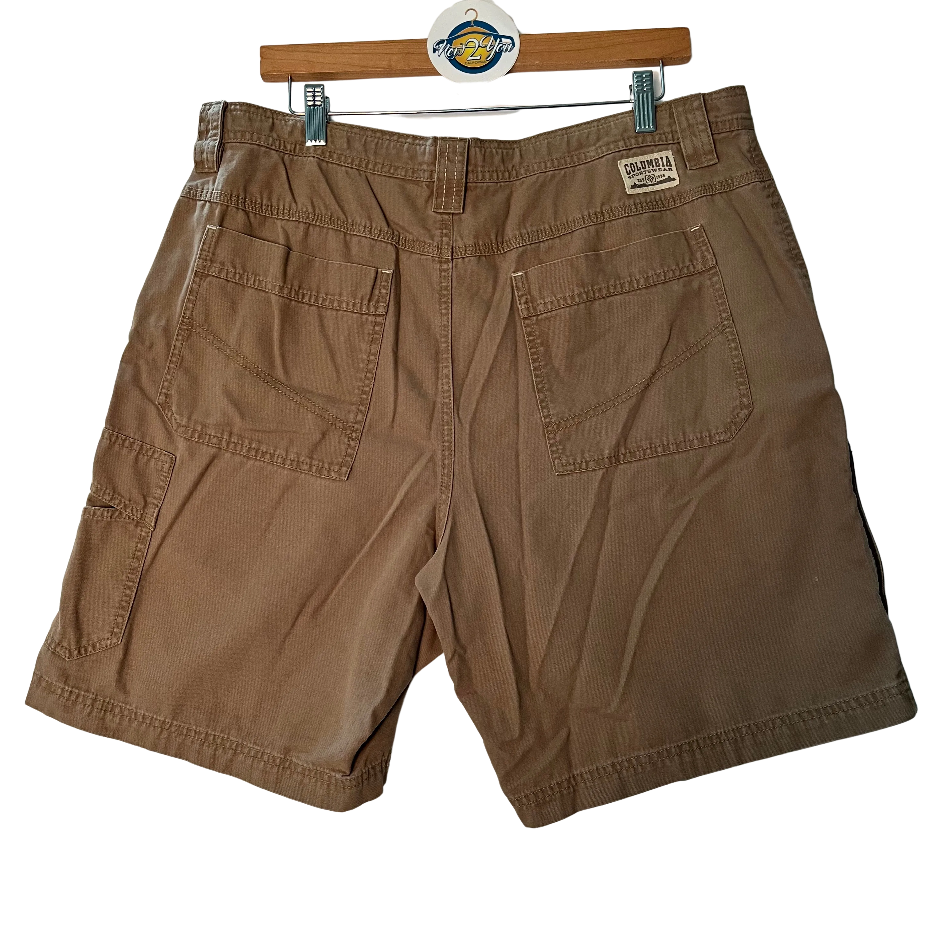 Columbia Tan Khaki Cargo Shorts