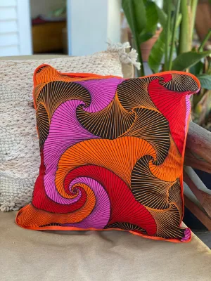 Decor Pillow "Big Waves"