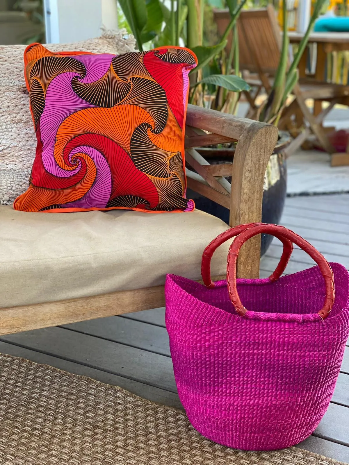 Decor Pillow "Big Waves"