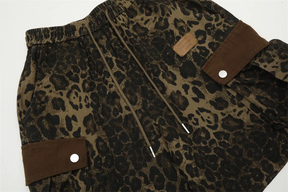 Fashion Leopard Print Cargo Shorts Men