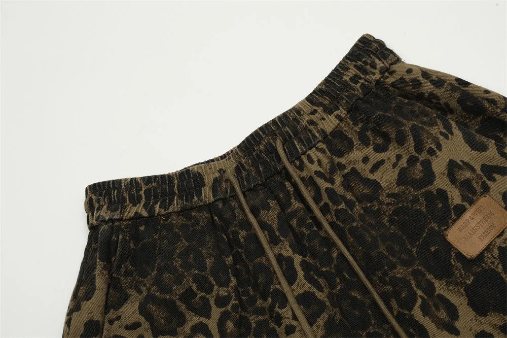 Fashion Leopard Print Cargo Shorts Men