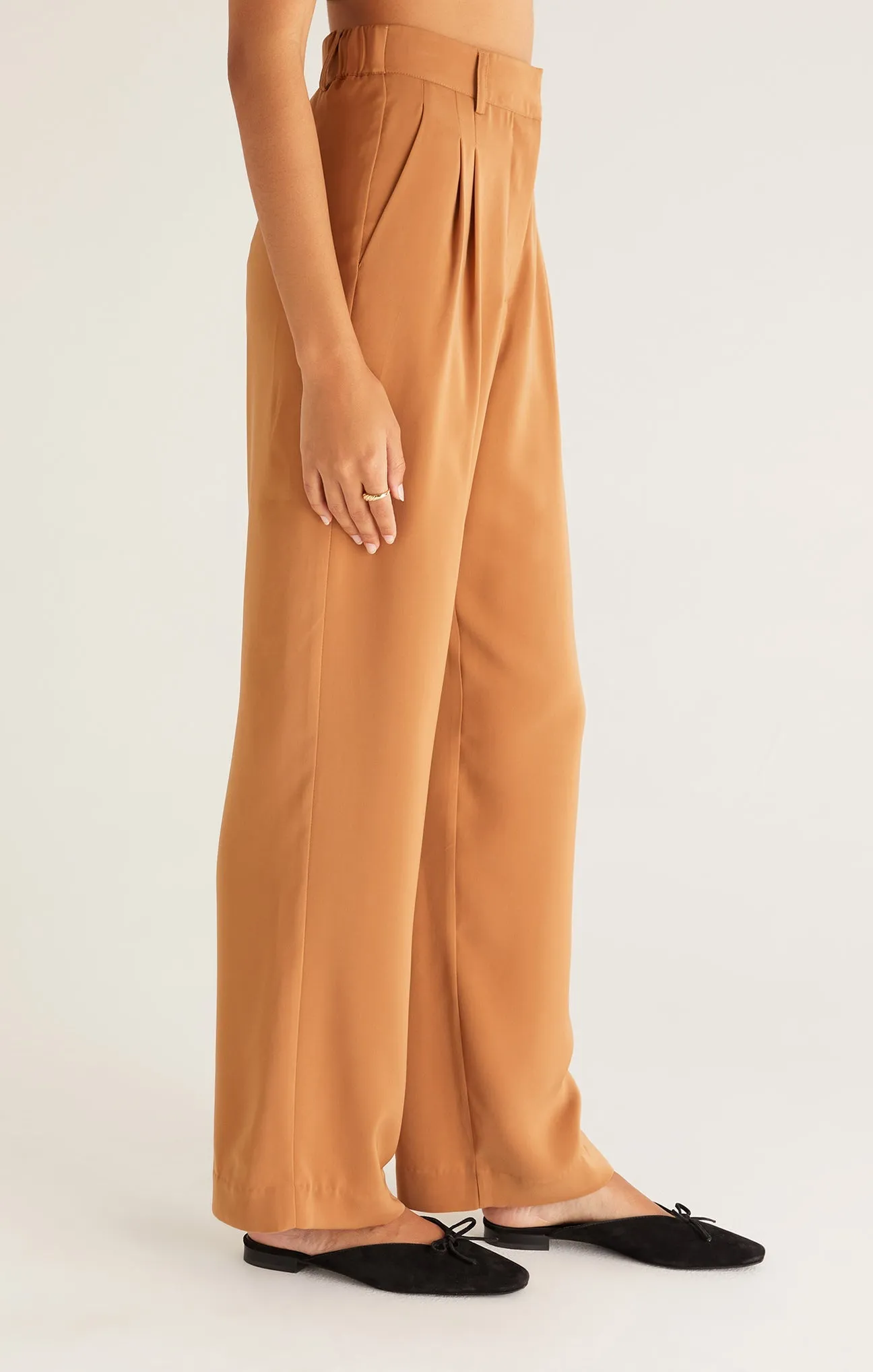 LUCY PLEATED PANT