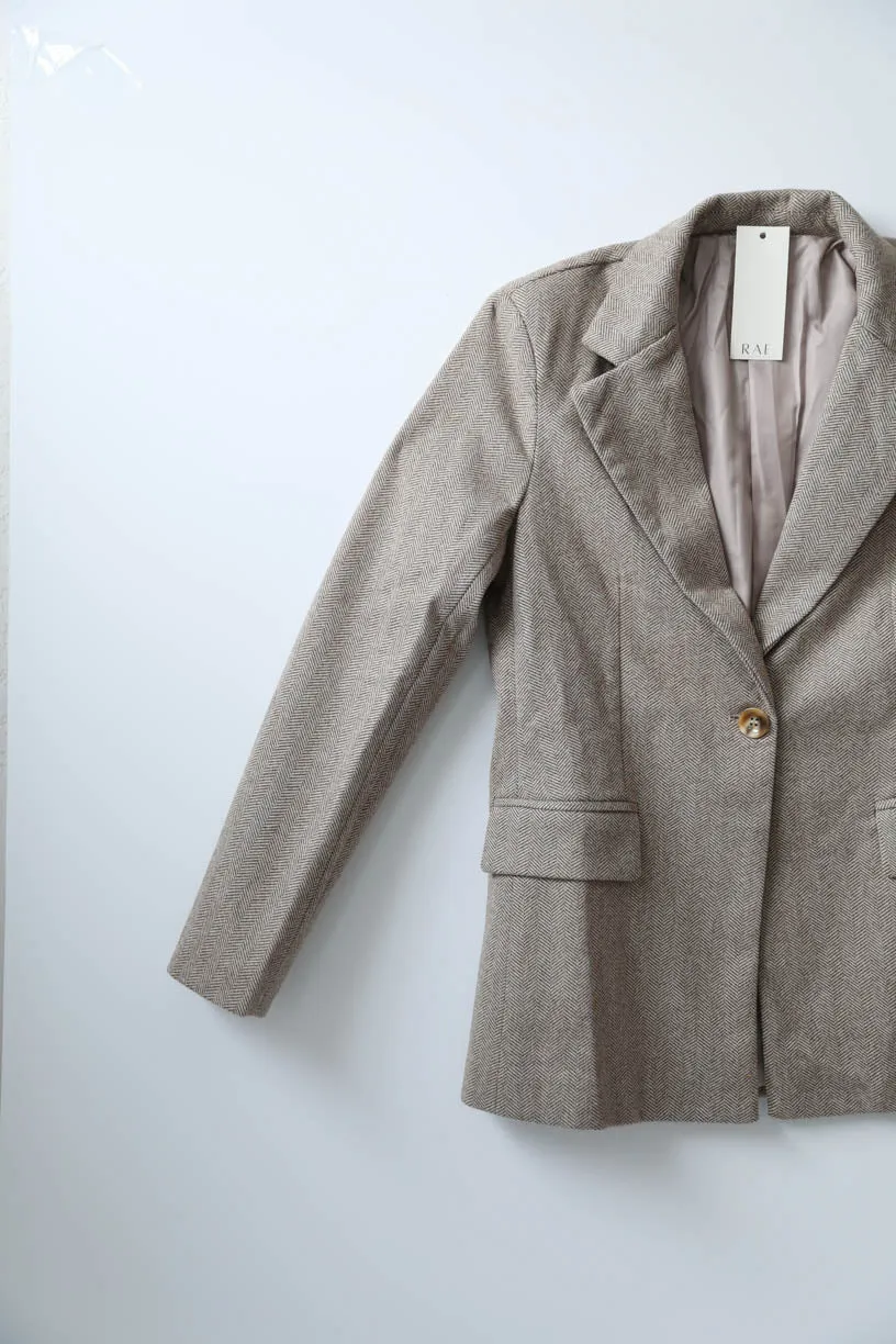 RAE: Houndstooth Blazer in Olive