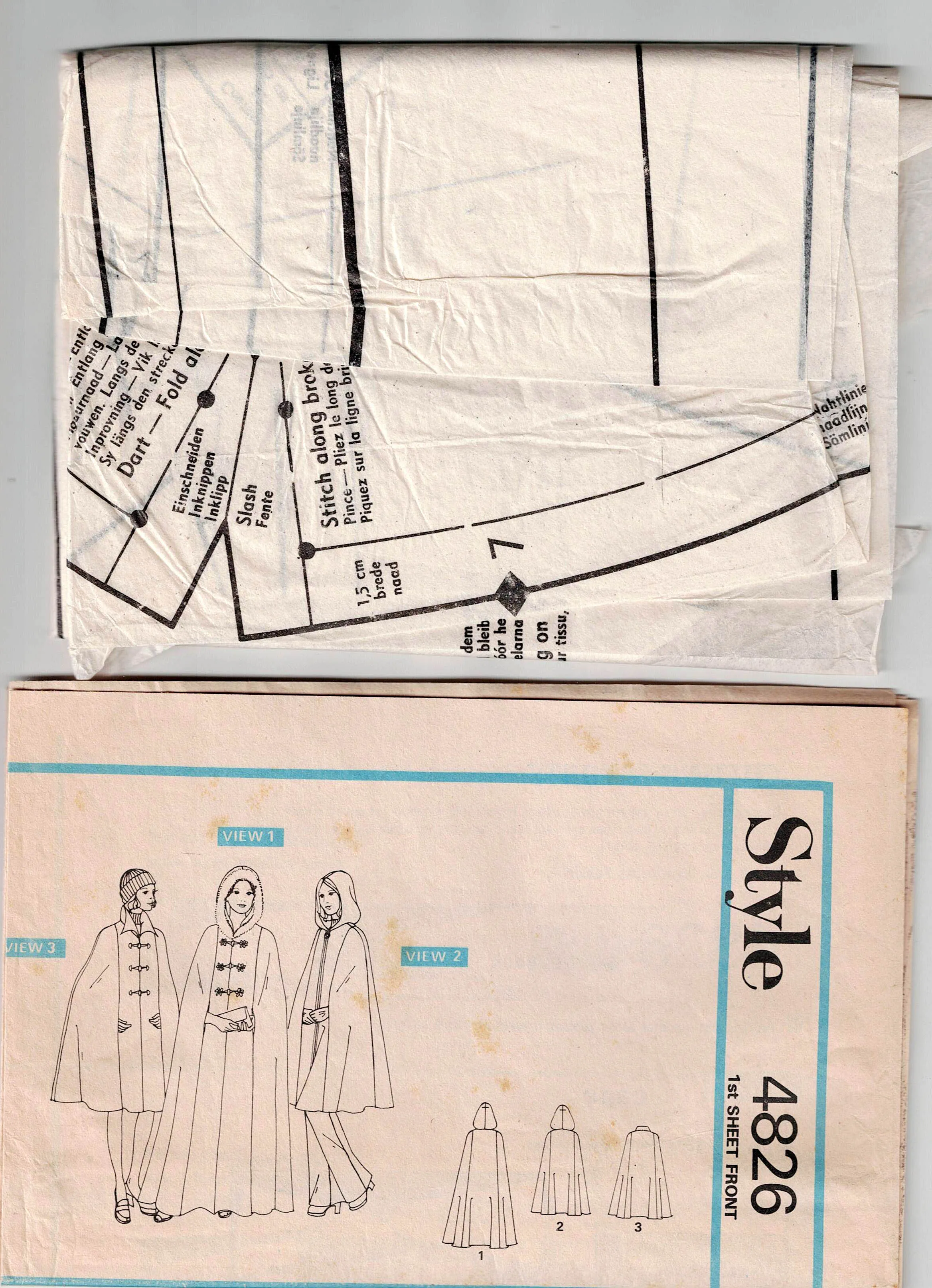 Style 4826 Womens Lined Cape with Optional Hood 1970s Vintage Sewing Pattern Size LARGE 16 - 18