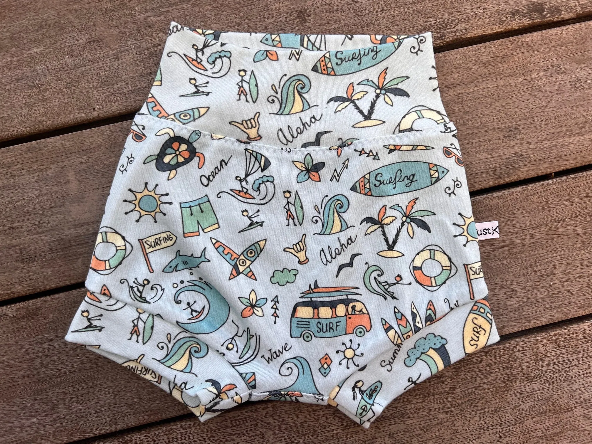 Velzy Shorts - BORN TO SURF
