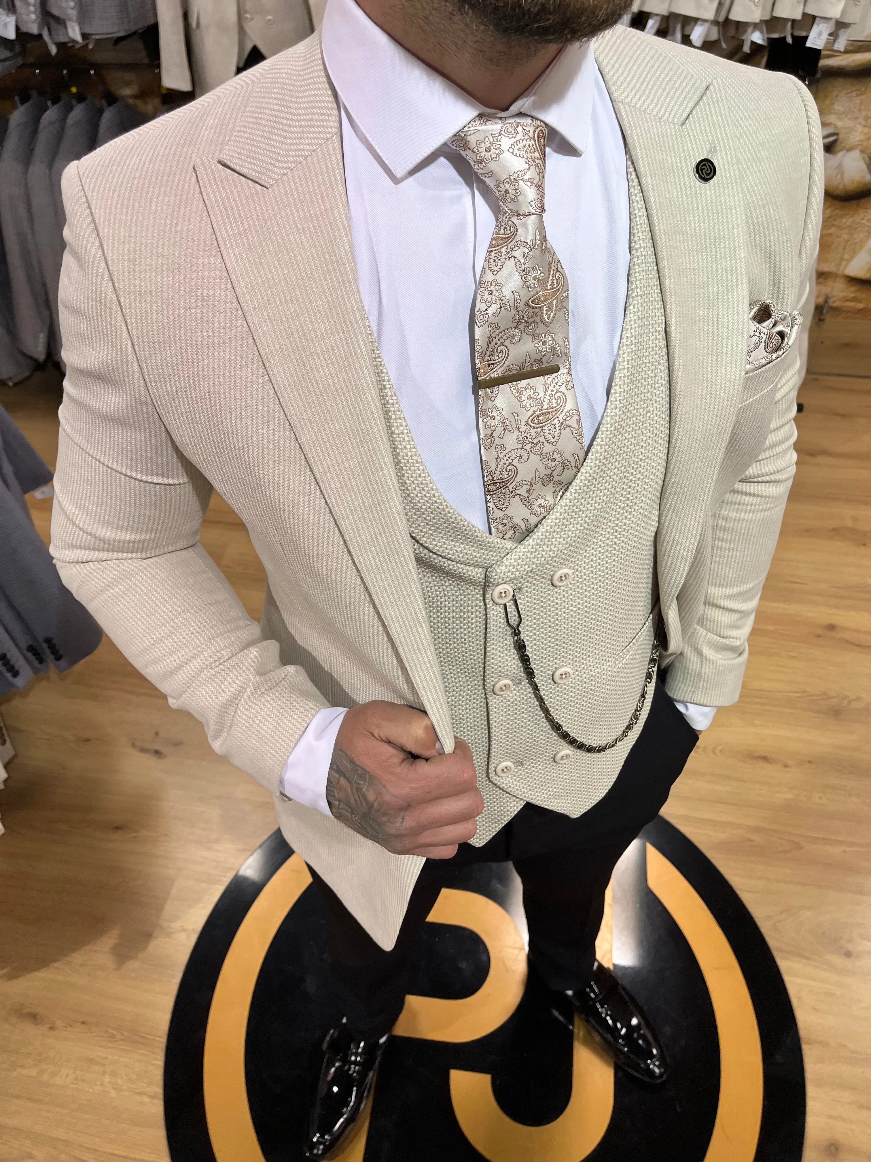 Vermere - Cream 3 Piece Suit