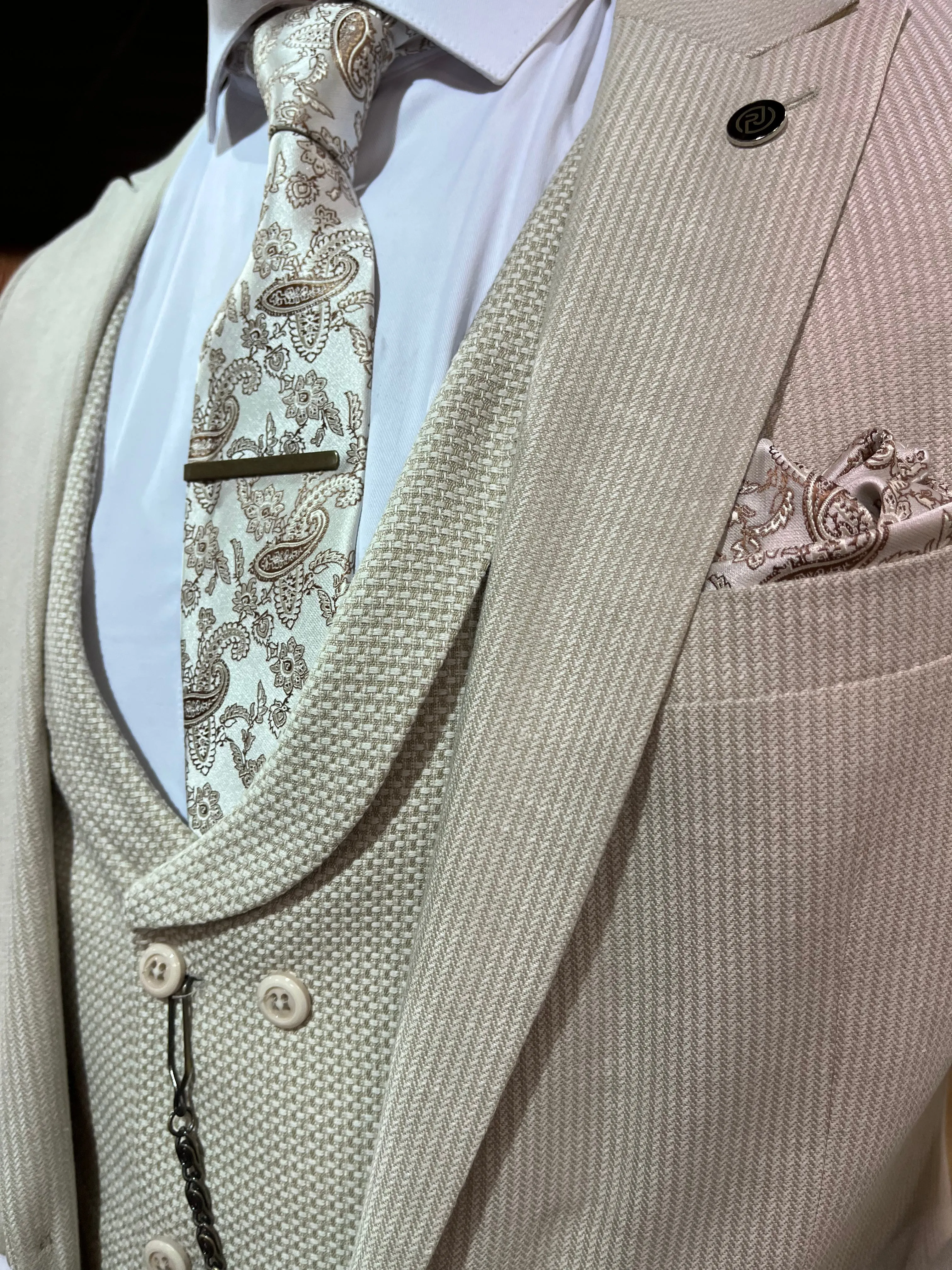 Vermere - Cream 3 Piece Suit