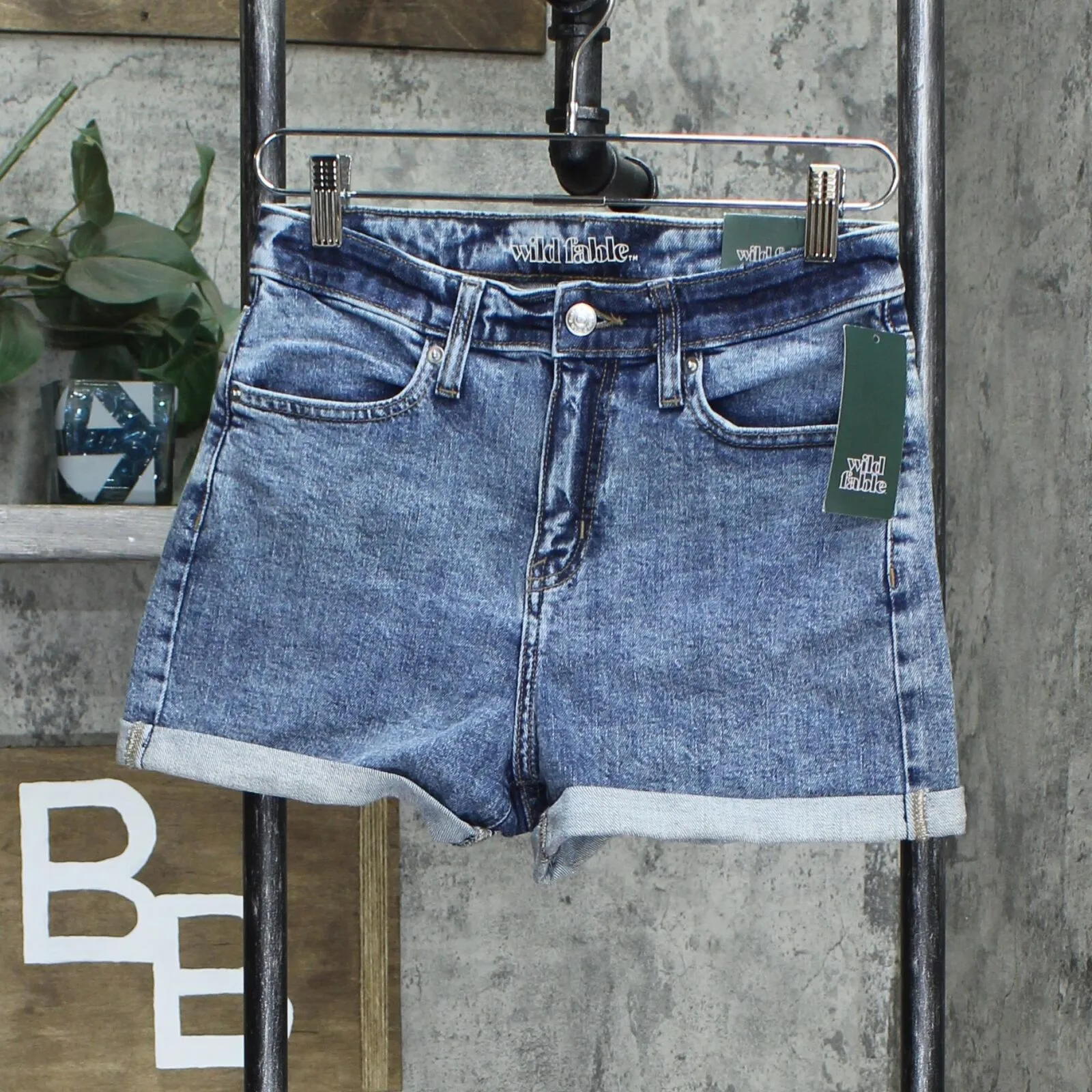 Wild Fable Women's High-Rise Rolled Cuff Jean Shorts 564578